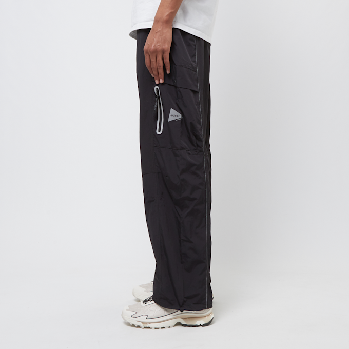 Gramicci x And Wander Patchwork Wind Pant schwarz 89050 3