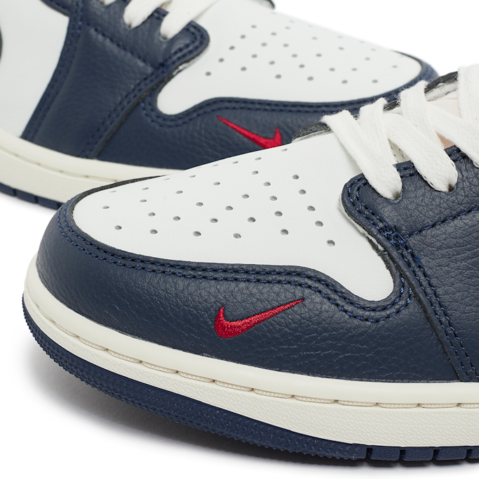 Jordan Air Jordan 1 Retro Low OG "Howard University" blau 86981 6