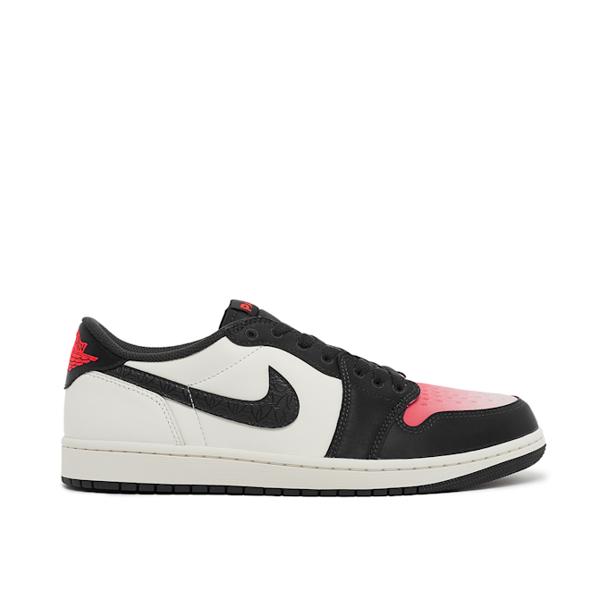 Jordan x PSG Wmns Air Jordan 1 Low OG "Pink Oxford" black 85132 2