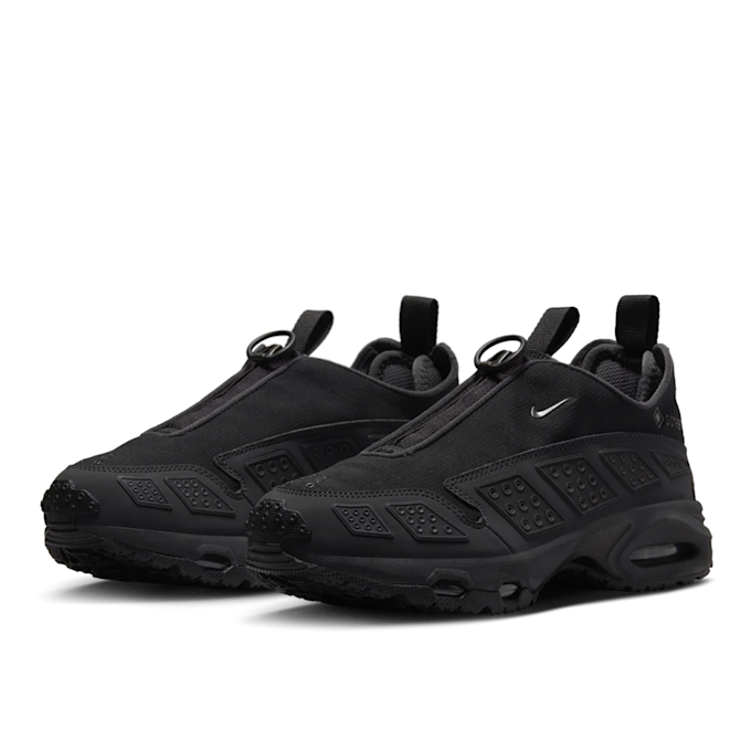 Nike Air Max SNDR Gore-Tex "Black and Dark Smoke Grey" noir 85150 1