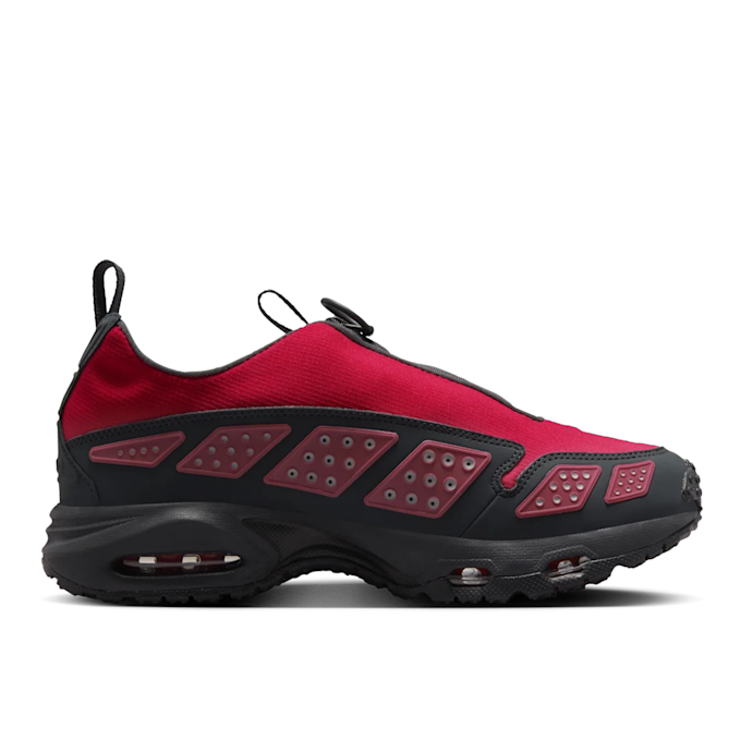 Nike Air Max SNDR Gore-Tex "Fire Red" black 85149 2