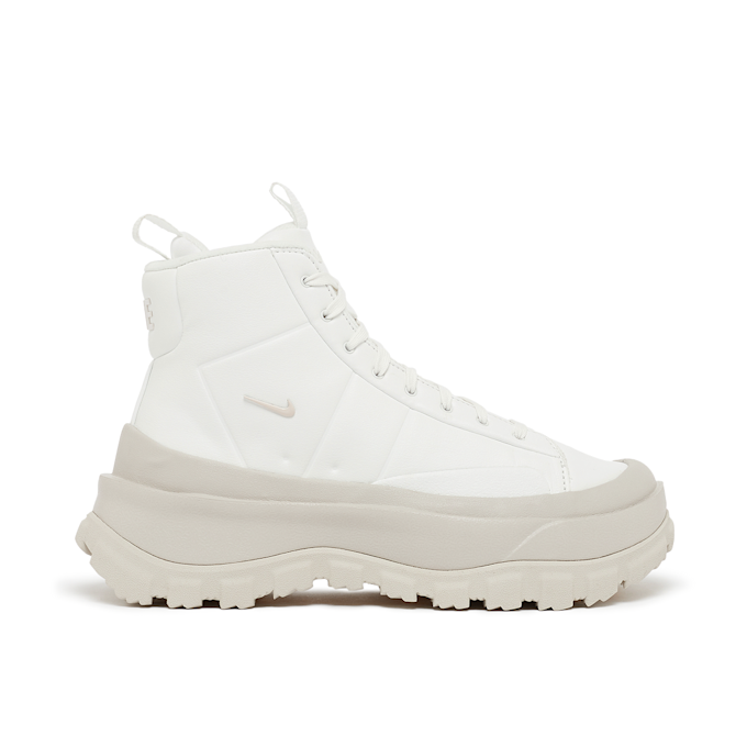 Nike Wmns Blazer Roam Mid blanc 86151 2