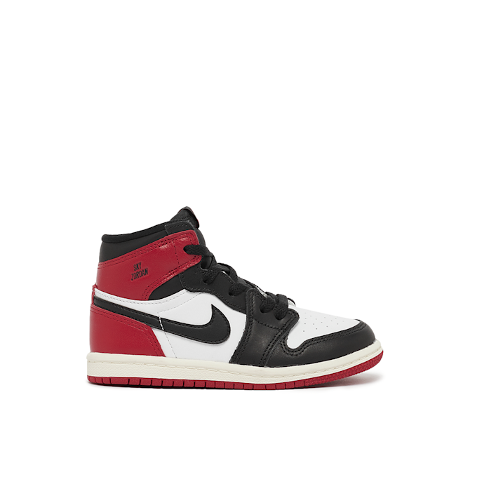 Jordan (TD) Jordan 1 Retro High OG "Black Toe Reimagined" noir 86214 2
