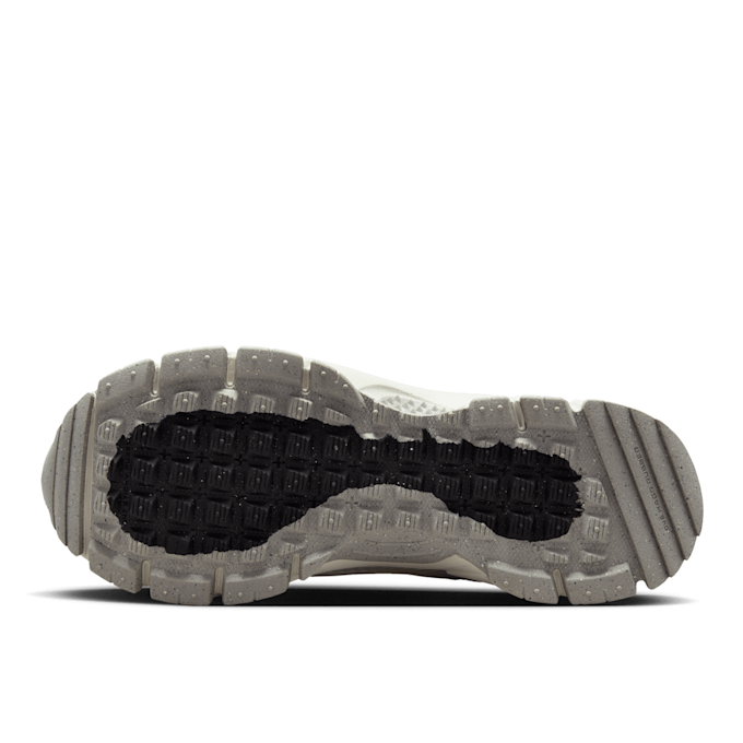 Nike Wmns Zoom Vomero Roam wit 85183 6