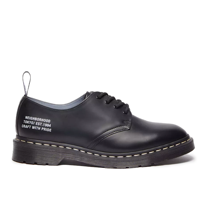 Dr. Martens x Neighborhood Smiths Smooth noir 85240 1