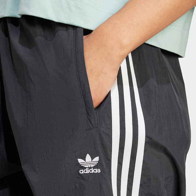 adidas Originals 3-Stripes Parachute Pants black 86360 4