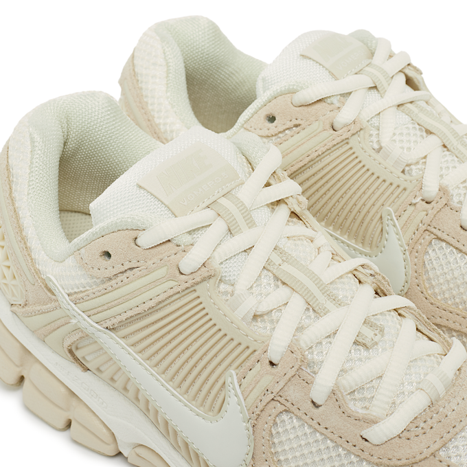 Nike Wmns Zoom Vomero 5 "Beach" beige 88685 6