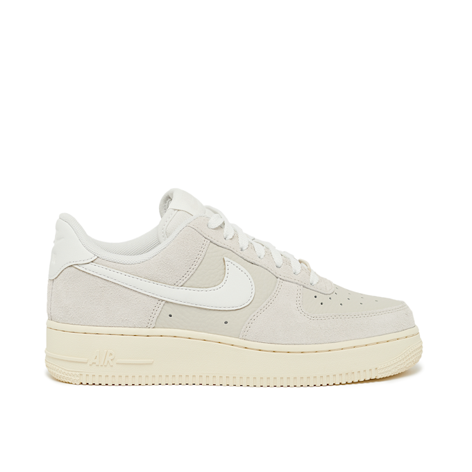 Nike Wmns Air Force 1 '07 LX "Phantom Summit" beige 86163 2