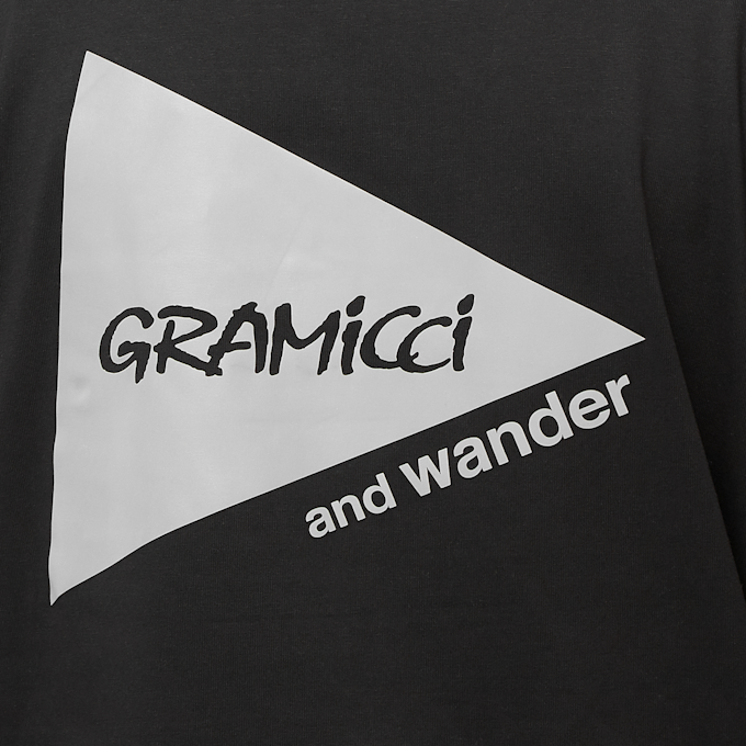 Gramicci x And Wander Backprint L/S Tee schwarz 90547 6