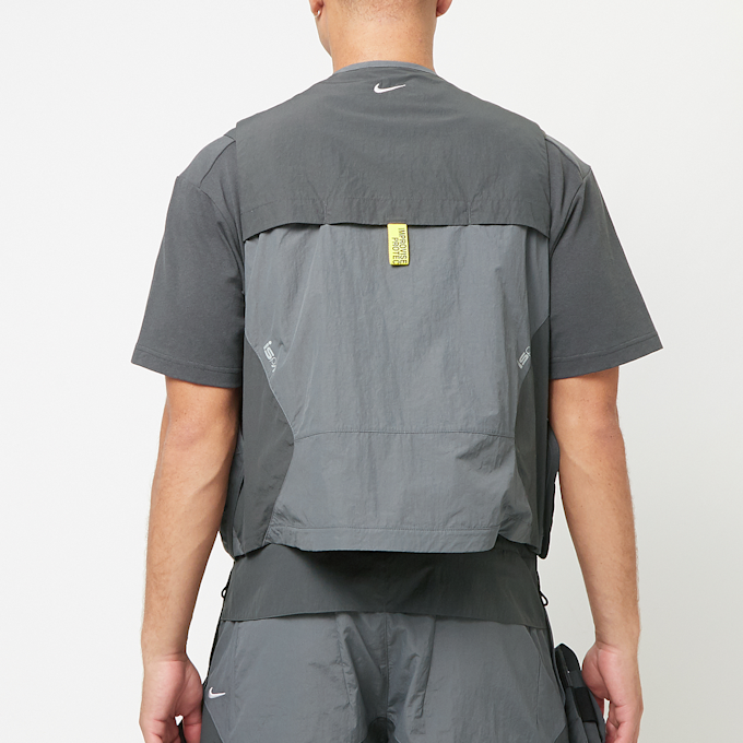 Nike NRG Ispa Mille Vest grau 88346 4