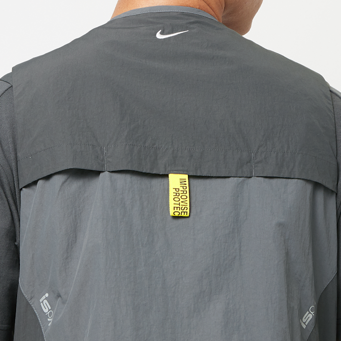 Nike NRG Ispa Mille Vest grijs 88346 6