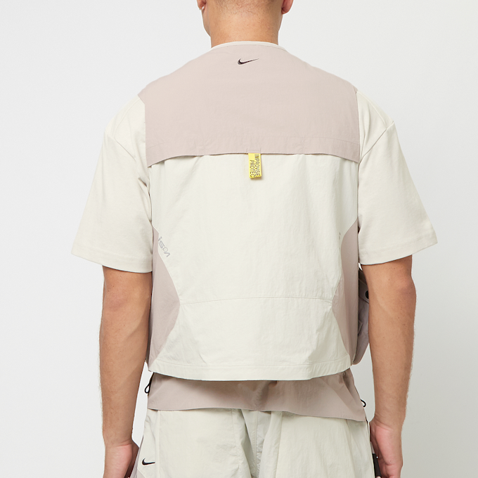 Nike NRG Ispa Mille Vest beige 90700 4