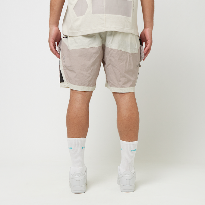 Nike NRG Ispa Mille Shorts beige 88349 4