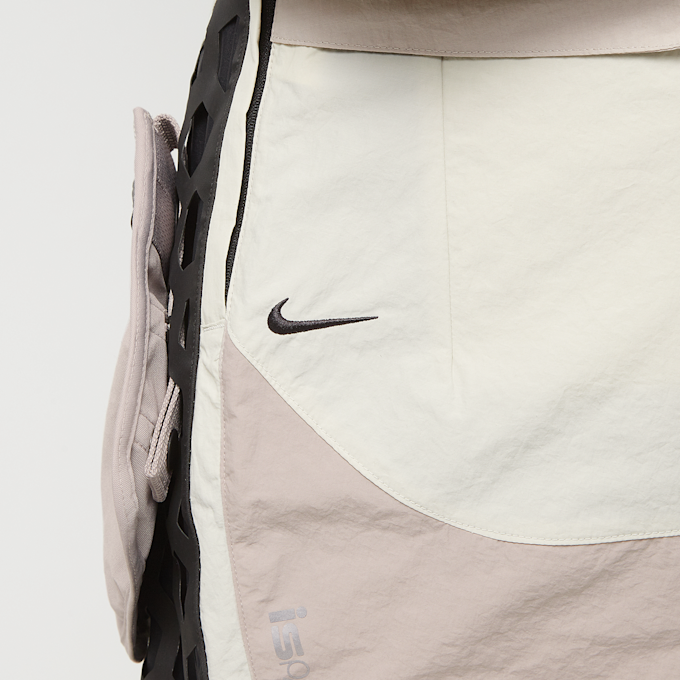 Nike NRG Ispa Mille Shorts beige 88349 7