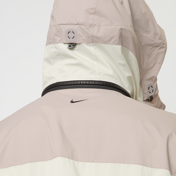 Nike NRG Ispa Butterfly Jacket beige 87158 5