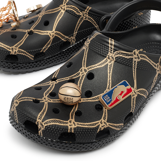 Crocs x NBA Classic Clog black 90206 6
