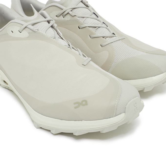 On x PAF Cloudventure Peak beige 85538 6