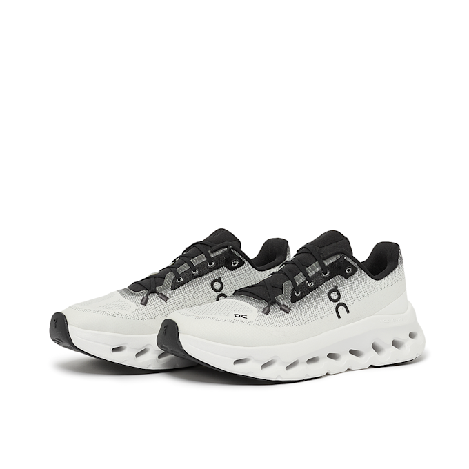 On Wmns Cloudtilt grijs 89700 1