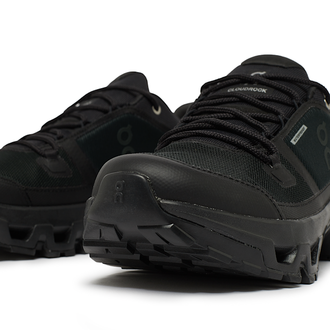 On Cloudrock Low Waterproof noir 85539 5