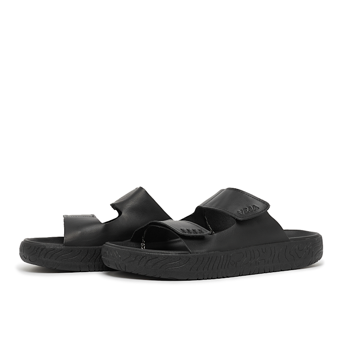 Veja Etna O.T. Leather noir 87904 1