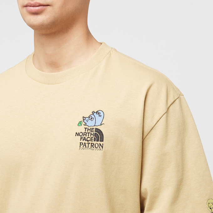 The North Face Mountain Cleanup Oversized T-Shirt beige 90442 5
