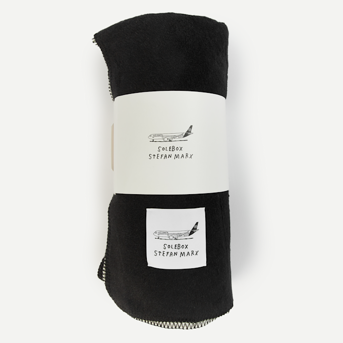 solebox x Lufthansa x Stefan Marx TPOS Blanket black 89718 4
