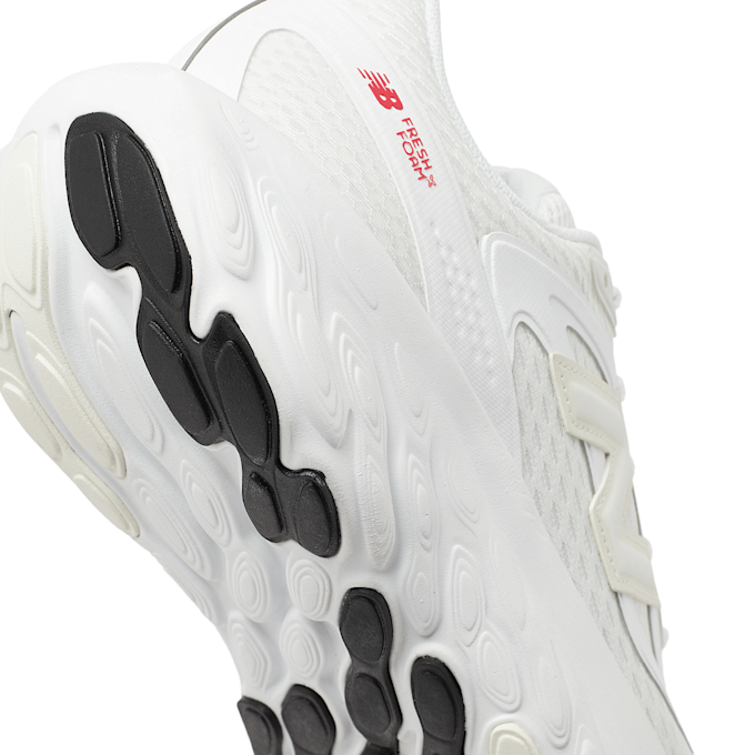 New Balance Fresh Foam Trainer white 85580 6