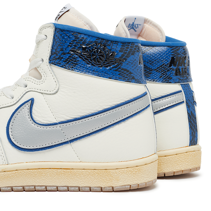 Jordan x Awake NY Air Ship "Game Royal" weiß 85613 5