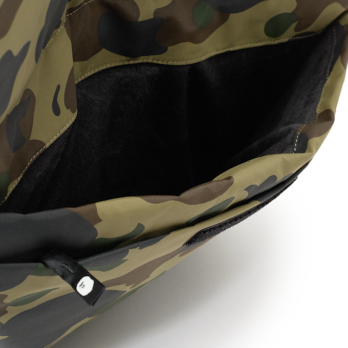 A Bathing Ape 1st Camo 15 Inch PC Case green green 87705 5