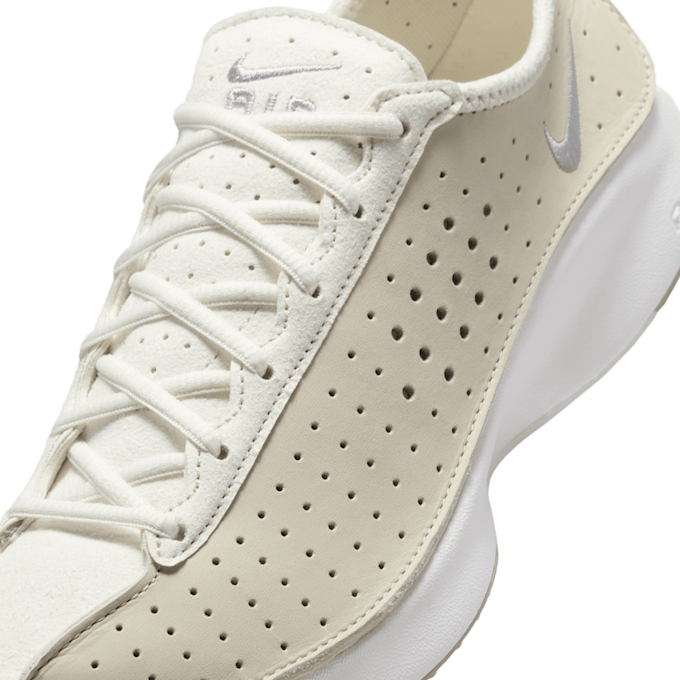 Nike W Nike Air Superfly Suede coconut milk/metallic silver-sail beige 89822 7