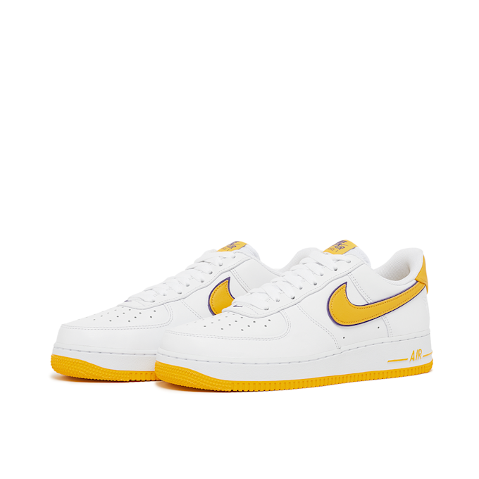 Nike x Kobe Bryant Wmns Air Force 1 Low blanc 90210 1