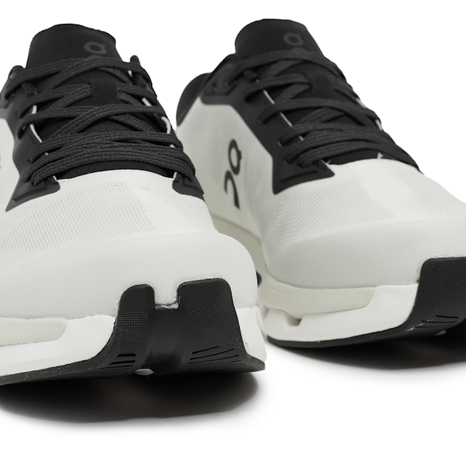 On Cloudzone "Ice Black" grijs 85795 7
