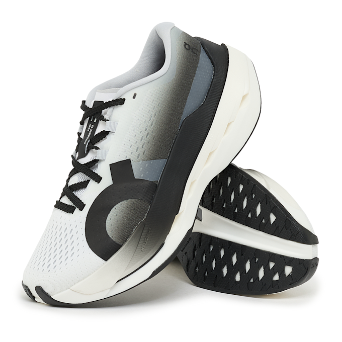 On Wmns Cloudboom Max weiß 85798 7