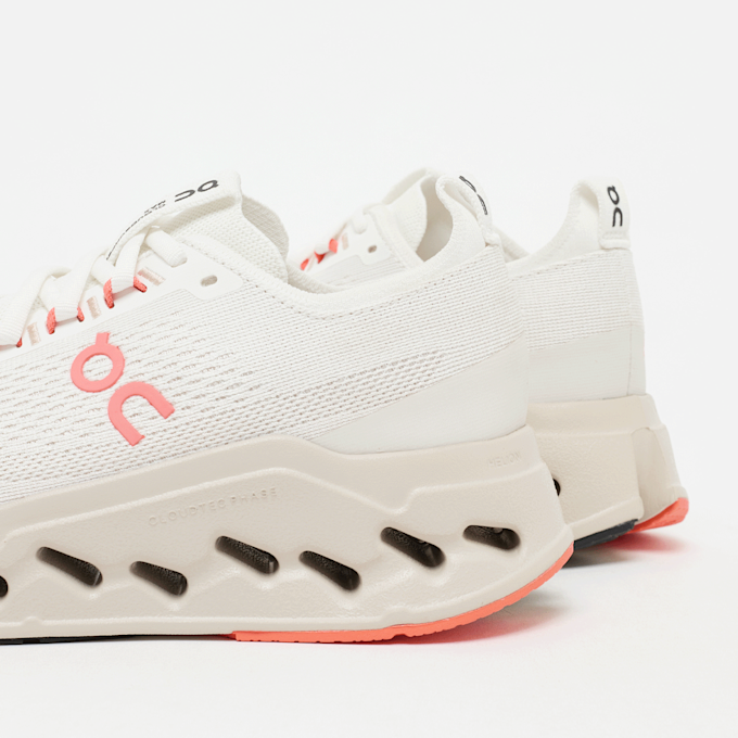 On Cloudsurfer Max white 87428 5
