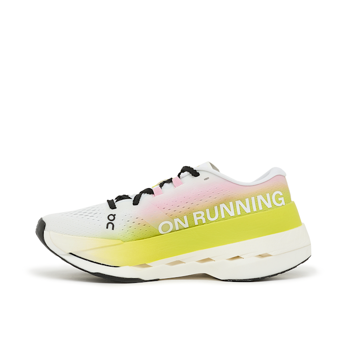 On Wmns Cloudboom Max weiß 85801 3