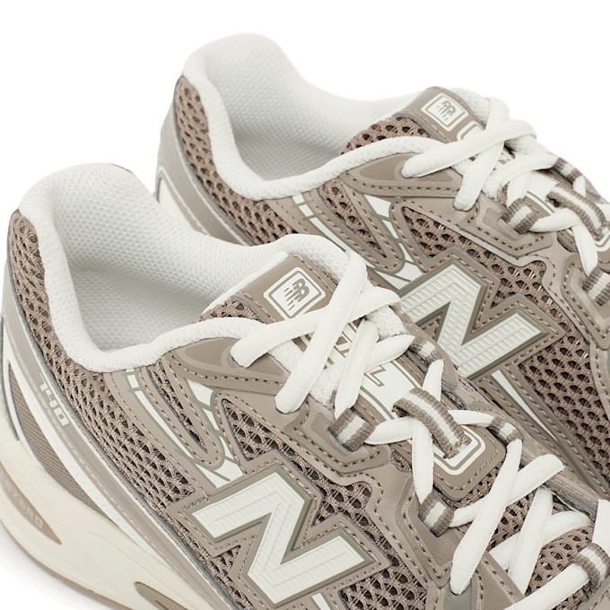 New Balance Wmns 740 (U740SA2) brown 87473 6