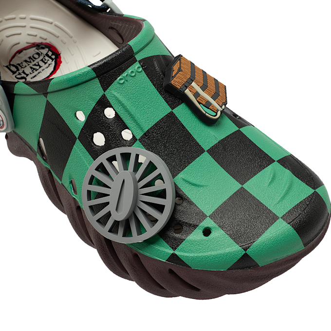 Crocs x Demon Slayer Echo Clog "Tanjiro" grün 87907 6