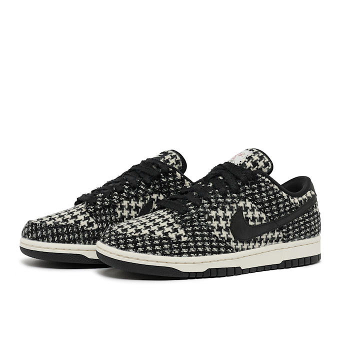 Nike x Harris Tweed Dunk Low noir 94121 1
