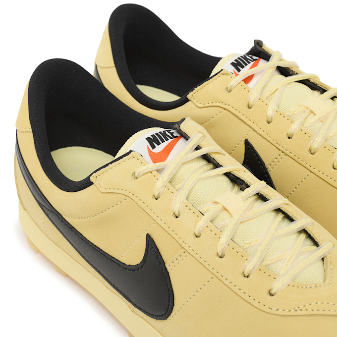 Nike W Nike Astrograbber Qs soft yellow/black-sail-safety orange gelb 94150 5