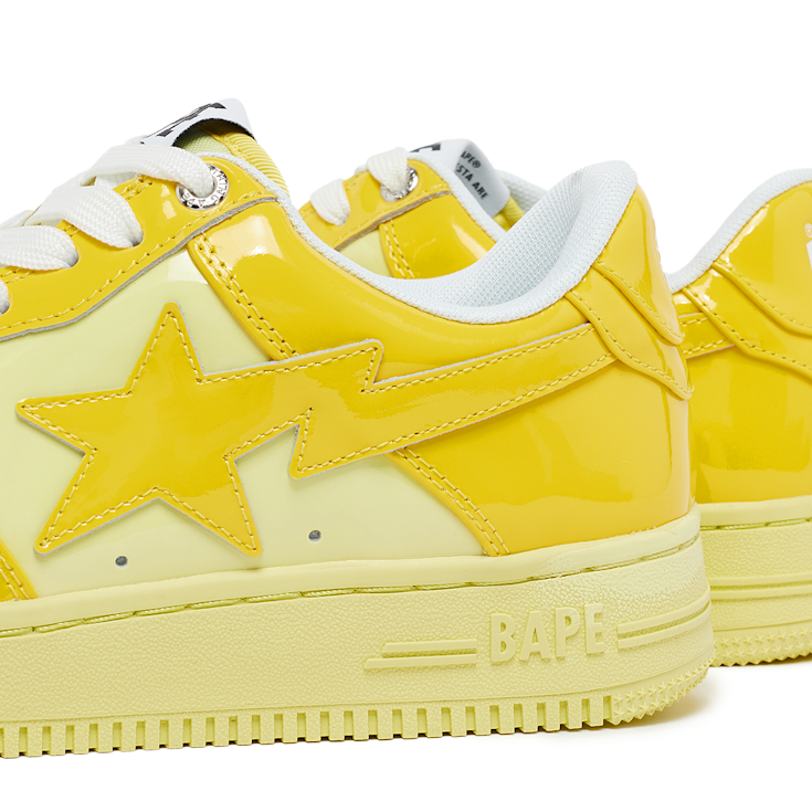 ape スタジャン フーディ付　Lsize yellow ape スタジャン フーディ付 Lsize yellow