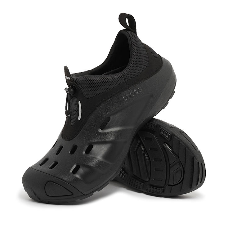 靴 Crocs Quick Trail Low US11 29cm black The Crocs Quick Trail Low Returns February 2024