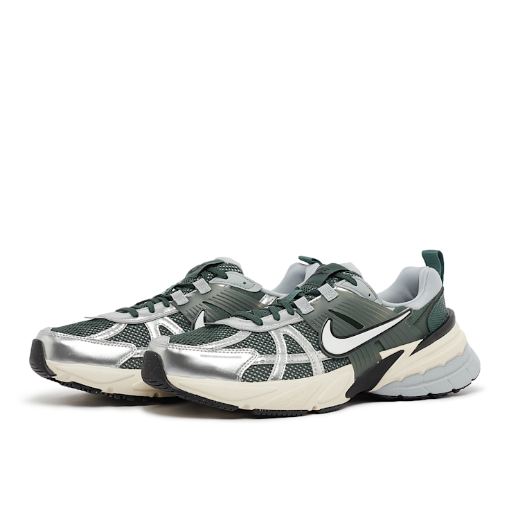 ◆Nike◆ V2K Run W Sail Pale Ivory Black Stadium Green FD073 Nike Women's V2K Run Sail / Stadium Green - Pale Ivory