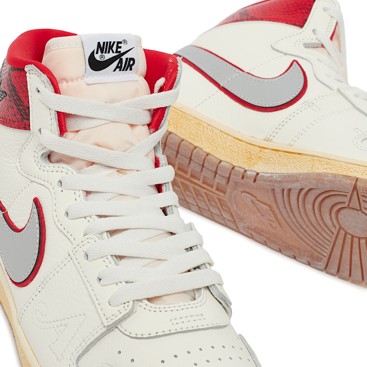 Awake NY×Air Ship University Red 美品 Awake NY×Air Ship University Red 美品 Awake NY x Jordan Airship