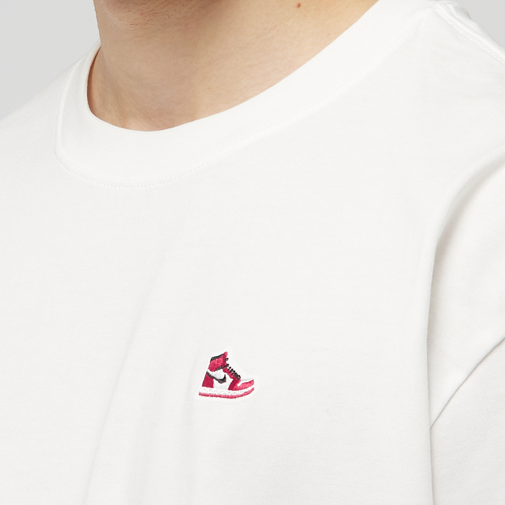 Buy Jordan Sneaker Patch T-Shirt in wit | HJ2326-100 at solebox