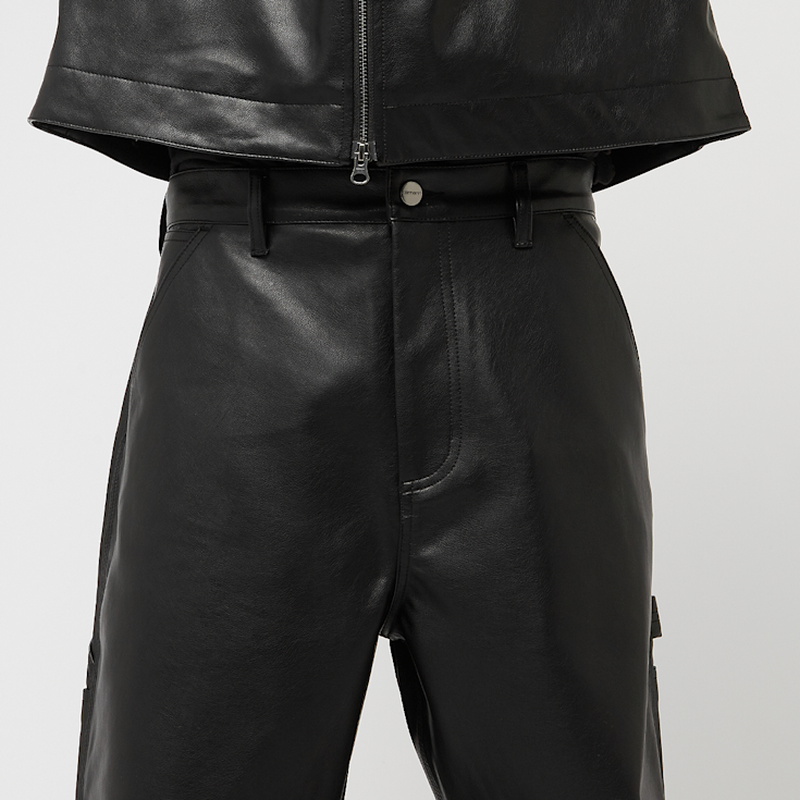 Buy Carhartt WIP Single Knee Pants in zwart | I034446.89XX
