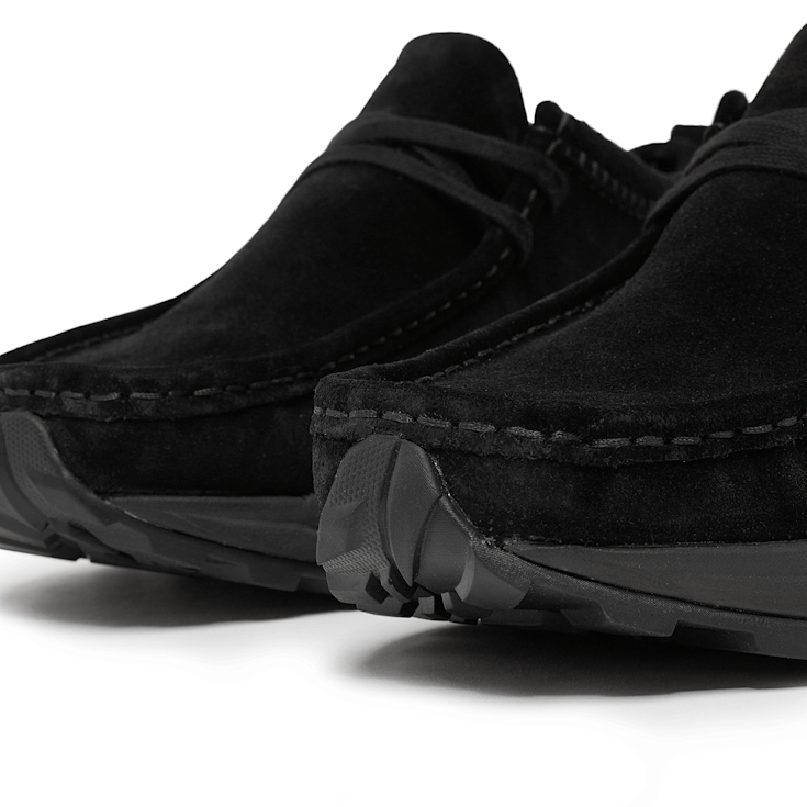 Buy Clarks Originals Walla Eden Lo in black | 26181120 at