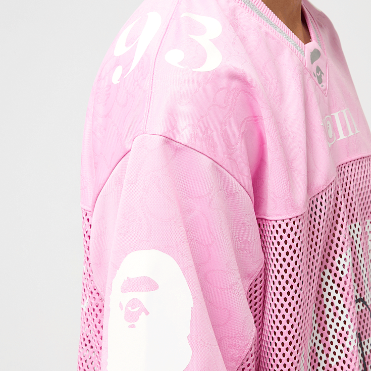 ウェア BAPE LINE CAMO MULTILOGO RELAXED PINK LINE CAMO MULTI LOGO RELAXED FIT FOOTBALL JERSEY | bape.com