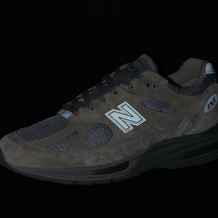 Buy New Balance 991 v2 x thisisneverthat in green | U991TN2