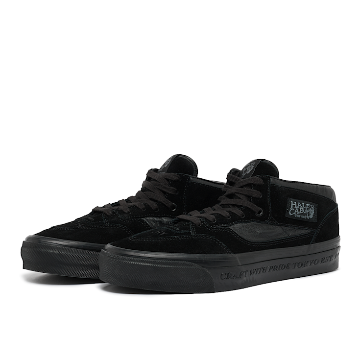 Buy Vans x Neighborhood OTW Half Cab 33 in black