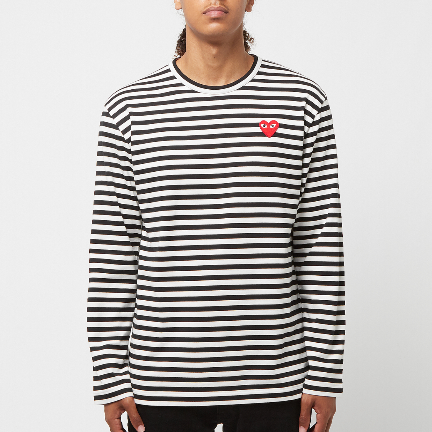 PLAY Multi Red Heart Longsleeve Tシャツ Play: Multi Red Heart Longsleeve T-Shirt (Black) | DSML E-SHOP